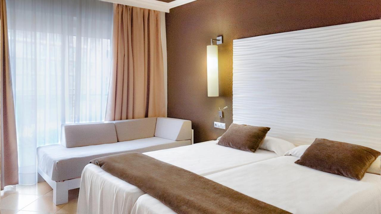 Hotel Augustus Cambrils Dış mekan fotoğraf